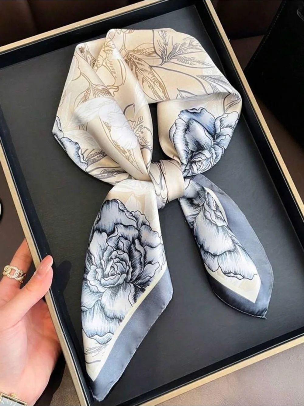 Elegant Floral Cream and Gray Scarf M826